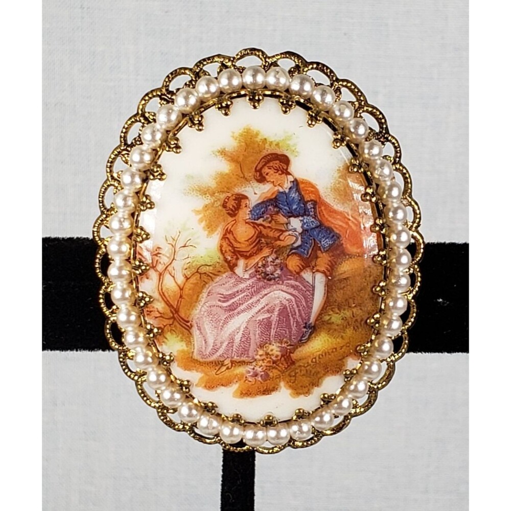 Vintage West Germany Oval Gold Tone Faux Pearl Courting Couple Brooch - Picture 2 of 13